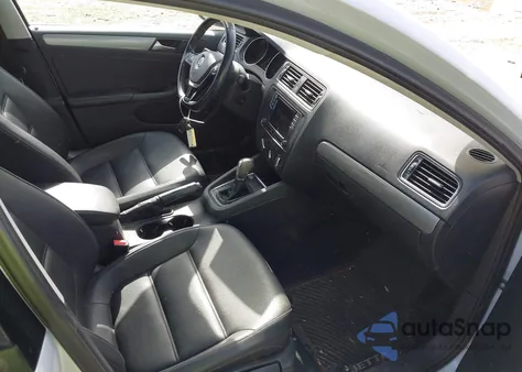 2018 Volkswagen Jetta 1.4T Se/1.4T Wolfsburg Edition из США, поврежденный, VIN 3VWDB7AJ5JM260062